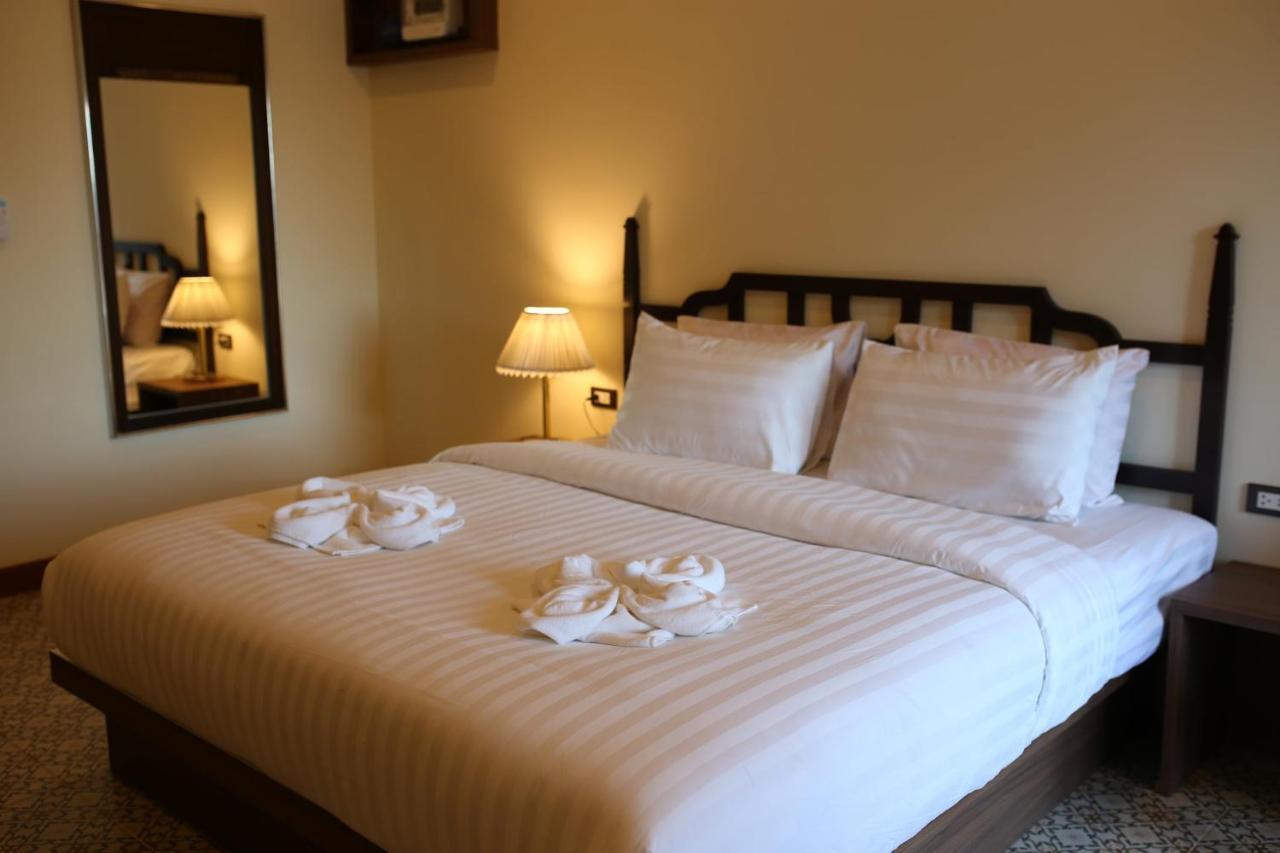Baan Chao Khun Hotel Ban Khlong Lat Bua Khao エクステリア 写真